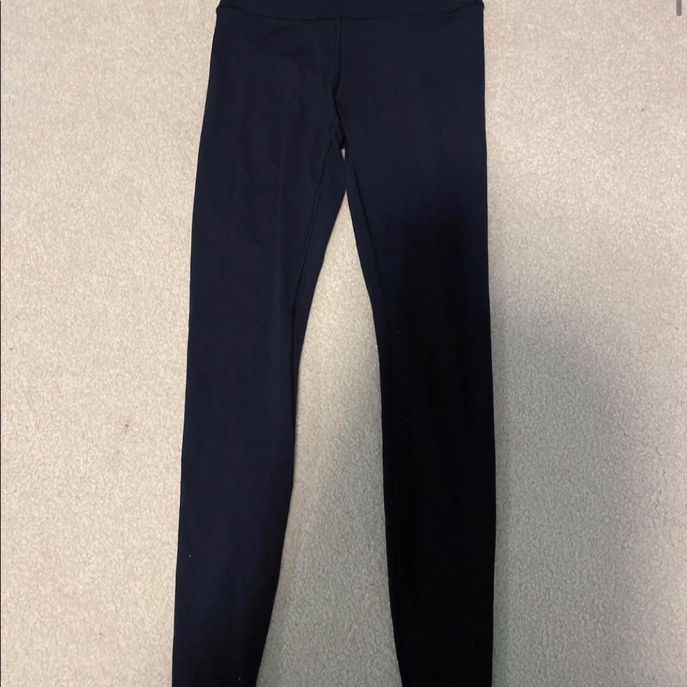 Black lululemon leggings